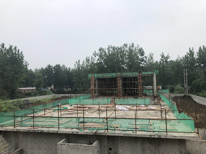 于集鎮(zhèn)污水處理廠MBR組合池封頂圖片.jpg