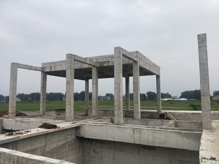 焦陂鎮(zhèn)污水處理廠MBR組合池封頂圖片.jpg