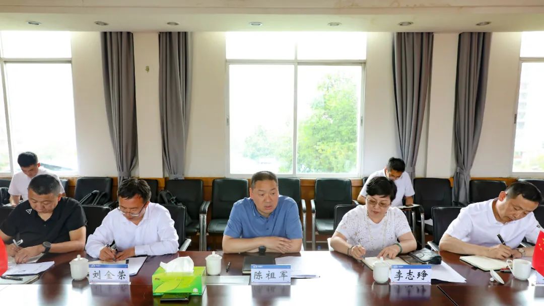 集團(tuán)與西雙版納州交流座談3.jpg